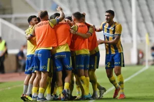 ΑΠΟΕΛ - Κιζιλζάρ: Κυριάρχησε και πήρε προβάδισμα με Εφραίμ! (φώτος)
