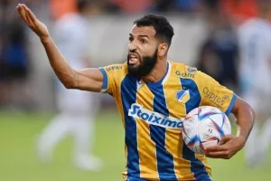 AΠΟΕΛ - Djurgårdens: Πήγε για ΘΡΥΛΙΚΗ ανατροπή, έμεινε... στα μισά (φώτος)