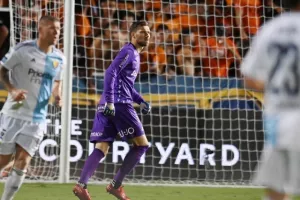AΠΟΕΛ - Djurgårdens: Πήγε για ΘΡΥΛΙΚΗ ανατροπή, έμεινε... στα μισά (φώτος)
