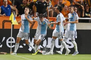 AΠΟΕΛ - Djurgårdens: Πήγε για ΘΡΥΛΙΚΗ ανατροπή, έμεινε... στα μισά (φώτος)