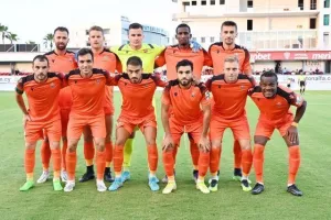 Καρμιώτισσα - Νέα Σαλαμίνα: Πρεμιέρα με το… δεξί με ερυθρόλευκες γκολάρες! (φώτος)