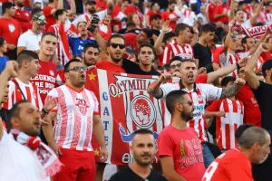 ΦΩΤΟΣ/Στα... κόκκινα η Βόρεια