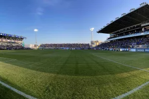 Ανακοίνωσε sold out η Ανόρθωση: "Ραντεβού στο μπλε ηφαίστειο"