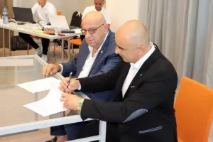 DEAL/Υπογραφές