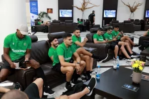 Πλούσιο φωτορεπορτάζ από το αεροδρόμιο - Αναχωρεί η Ομόνοια 
