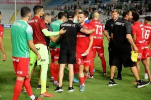 ΦΩΤΟΣ/Πάρτι στ' αποδυτήρια της Ομόνοιας!