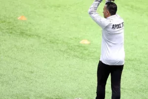 (ΒΙΝΤΕΟ/ΦΩΤΟΣ) Η... τελευταία του ΑΠΟΕΛ