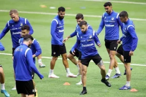 (ΒΙΝΤΕΟ/ΦΩΤΟΣ) Η... τελευταία του ΑΠΟΕΛ
