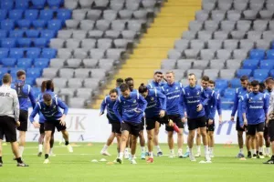 (ΒΙΝΤΕΟ/ΦΩΤΟΣ) Η... τελευταία του ΑΠΟΕΛ