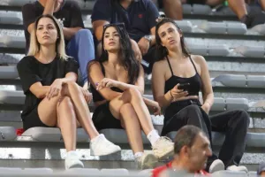 Νέα Σαλαμίνα - Ανόρθωση: Φιλικό... διπλό! (φώτος)