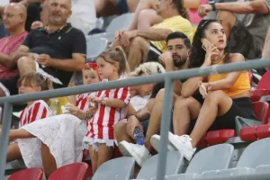 Νέα Σαλαμίνα - Ανόρθωση: Φιλικό... διπλό! (φώτος)