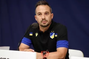 Μ. Σεργίδης: "Είμαστε σε συνεχή επικοινωνία με τον Σωφρόνη, υπάρχουν παίκτες να καλύψουν τον Σαρφό"