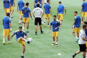 Η προπόνηση του ΑΠΟΕΛ στην Tele2 Arena (φώτος)