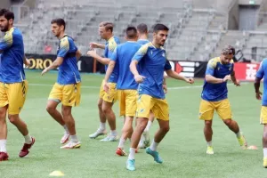 Η προπόνηση του ΑΠΟΕΛ στην Tele2 Arena (φώτος)