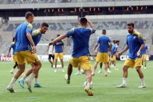 Η προπόνηση του ΑΠΟΕΛ στην Tele2 Arena (φώτος)