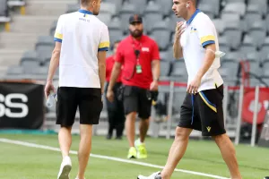 ΑΠΟΕΛ: Βόλτα με τα "λευκά" ο ΑΠΟΕΛ (φώτος)