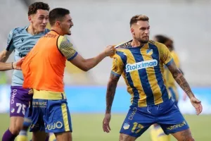 AΠΟΕΛ - Djurgårdens: Πήγε για ΘΡΥΛΙΚΗ ανατροπή, έμεινε... στα μισά (φώτος)