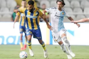 AΠΟΕΛ - Djurgårdens: Πήγε για ΘΡΥΛΙΚΗ ανατροπή, έμεινε... στα μισά (φώτος)