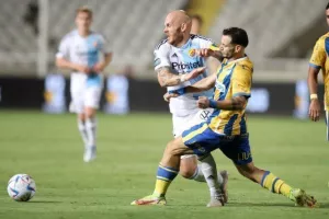 AΠΟΕΛ - Djurgårdens: Πήγε για ΘΡΥΛΙΚΗ ανατροπή, έμεινε... στα μισά (φώτος)