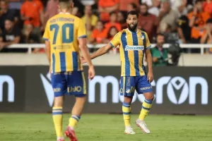 AΠΟΕΛ - Djurgårdens: Πήγε για ΘΡΥΛΙΚΗ ανατροπή, έμεινε... στα μισά (φώτος)