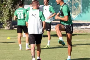 Πανέτοιμη η ΑΕΚ, ολοκλήρωσε για Ντνίπρο (βίντεο/φώτος)