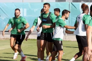 Πανέτοιμη η ΑΕΚ, ολοκλήρωσε για Ντνίπρο (βίντεο/φώτος)