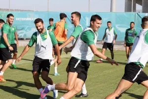 Πανέτοιμη η ΑΕΚ, ολοκλήρωσε για Ντνίπρο (βίντεο/φώτος)