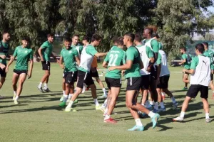 Πανέτοιμη η ΑΕΚ, ολοκλήρωσε για Ντνίπρο (βίντεο/φώτος)