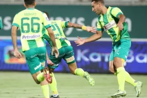 ΑΕK - Ντνίπρο: ΑΕΚΑΡΑ... στους ομίλους του Γιουρόπα με τριάρα! (Φώτος)