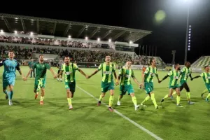 ΑΕK - Ντνίπρο: ΑΕΚΑΡΑ... στους ομίλους του Γιουρόπα με τριάρα! (Φώτος)
