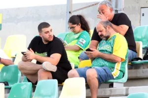 ΑΕΚ-Δόξα: Κόλλησε... και γκέλαρε! (φώτος)