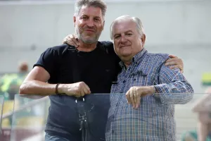 (Φωτορεπορτάζ) Oι ΑΕΚτζήδες στην ΑΡΕΝΑ 