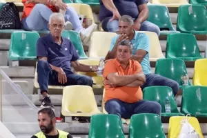 ΑΕΚ-Δόξα: Κόλλησε... και γκέλαρε! (φώτος)