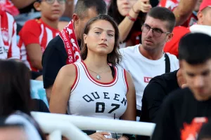 ΦΩΤΟΣ/Στα... κόκκινα η Βόρεια