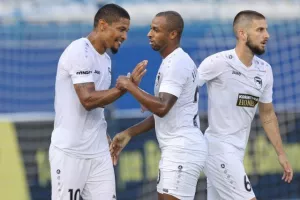 Ανόρθωση - Πάφος Fc: Χορτάσαμε γκολ, νίκη για τους Παφίτες (φώτος) 