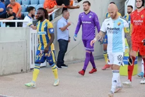 AΠΟΕΛ - Djurgårdens: Πήγε για ΘΡΥΛΙΚΗ ανατροπή, έμεινε... στα μισά (φώτος)