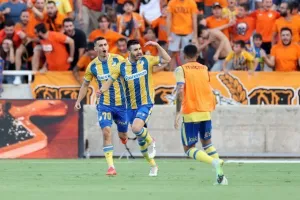 AΠΟΕΛ - Djurgårdens: Πήγε για ΘΡΥΛΙΚΗ ανατροπή, έμεινε... στα μισά (φώτος)