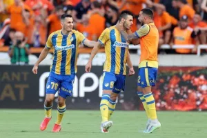 AΠΟΕΛ - Djurgårdens: Πήγε για ΘΡΥΛΙΚΗ ανατροπή, έμεινε... στα μισά (φώτος)