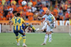 AΠΟΕΛ - Djurgårdens: Πήγε για ΘΡΥΛΙΚΗ ανατροπή, έμεινε... στα μισά (φώτος)