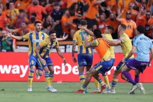 AΠΟΕΛ - Djurgårdens: Πήγε για ΘΡΥΛΙΚΗ ανατροπή, έμεινε... στα μισά (φώτος)