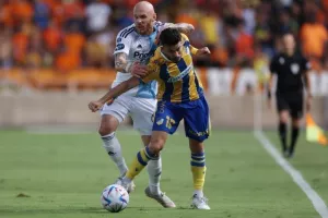 AΠΟΕΛ - Djurgårdens: Πήγε για ΘΡΥΛΙΚΗ ανατροπή, έμεινε... στα μισά (φώτος)