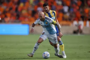 AΠΟΕΛ - Djurgårdens: Πήγε για ΘΡΥΛΙΚΗ ανατροπή, έμεινε... στα μισά (φώτος)