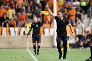 AΠΟΕΛ - Djurgårdens: Πήγε για ΘΡΥΛΙΚΗ ανατροπή, έμεινε... στα μισά (φώτος)