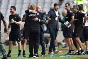 ΦΩΤΟΣ/Πάρτι στ' αποδυτήρια της Ομόνοιας!