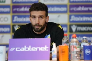 Σωφρόνης/ "Να είμαστε συγκεντρωμένοι και να θέσουμε τις βάσεις"