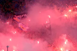 BINTEO/Φώτος: Coreo και... Pyro show από τους Πορτοκαλί!