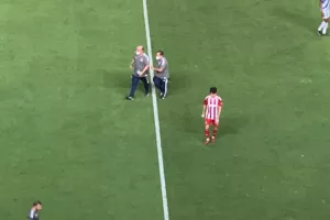 Αγωνία... για Χουάνγκ, αποχώρησε με πρόβλημα