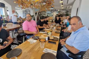 Απόλλων/Γεύμα στους δημοσιογράφους (Φώτος)