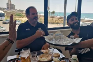 Απόλλων/Γεύμα στους δημοσιογράφους (Φώτος)