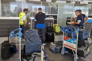 "Πέταξε"... για Σουηδία το ΑΠΟΕΛ (Φώτος)